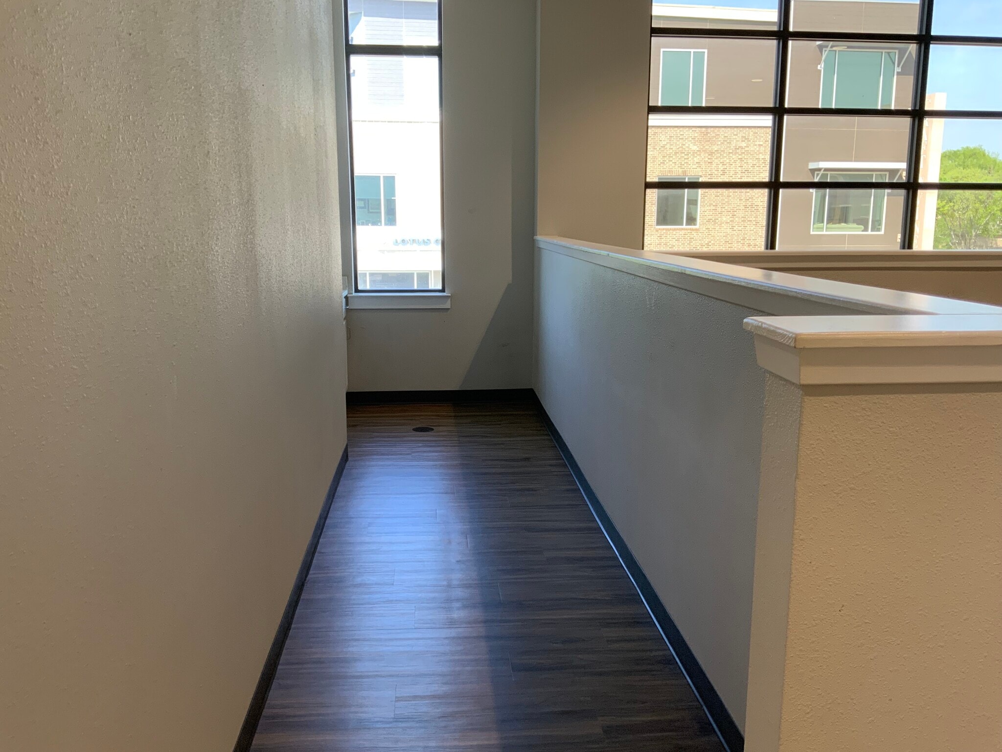 320 S Oak St, Roanoke, TX à louer Photo intérieure– Image 1 sur 22