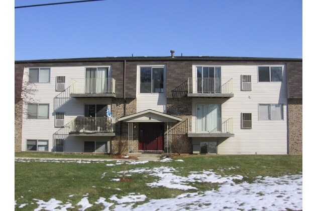 601 S Norton St, Corunna, MI à vendre - Photo de l’immeuble – Image 2 sur 4