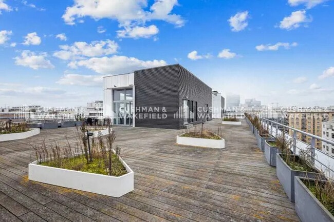 Plus de détails pour 73-77 Rue De Sèvres, Boulogne-Billancourt - Bureau à louer