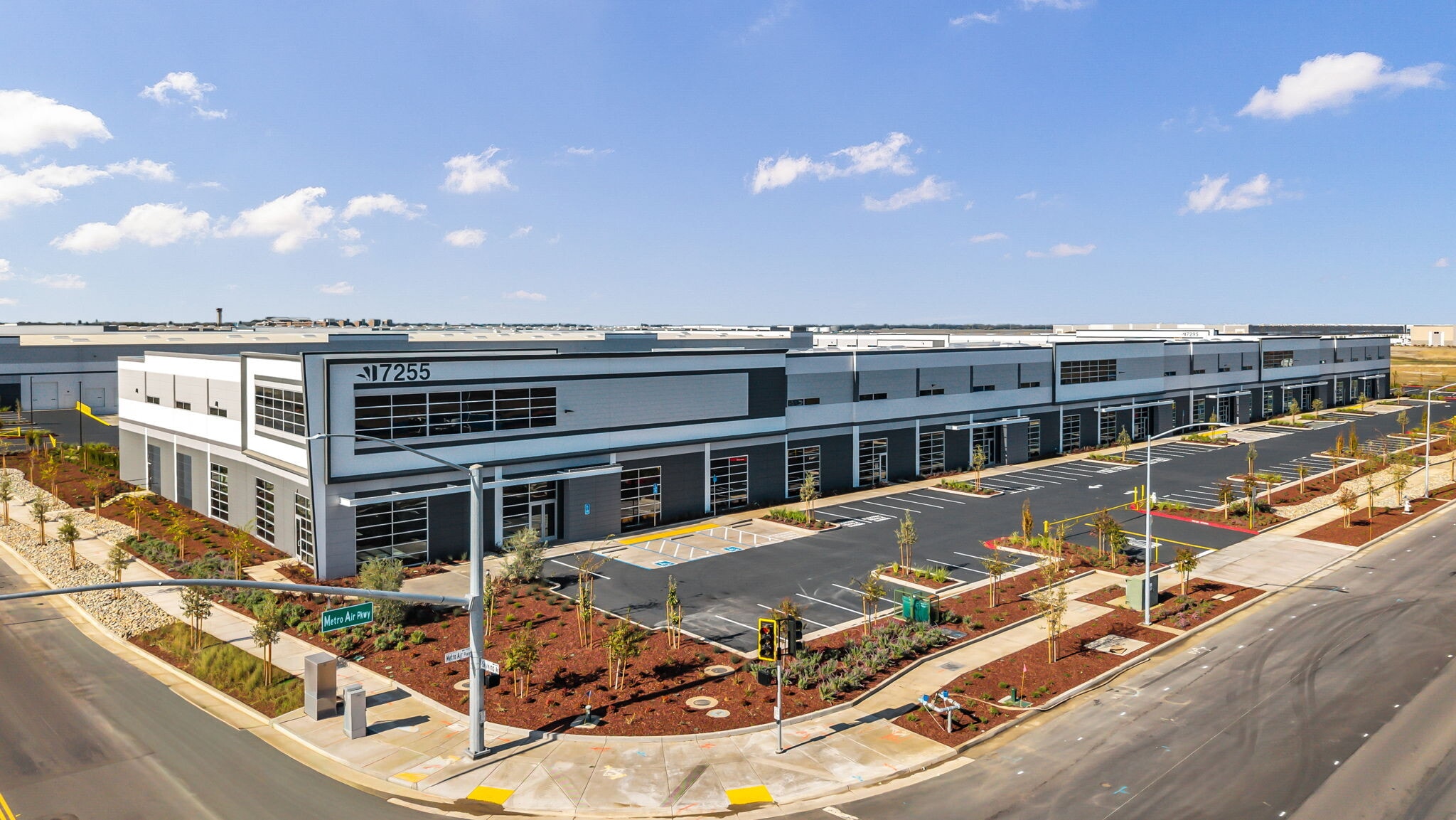 Skyking & Metro Air Pky, Sacramento, CA à louer Photo intérieure– Image 1 sur 7