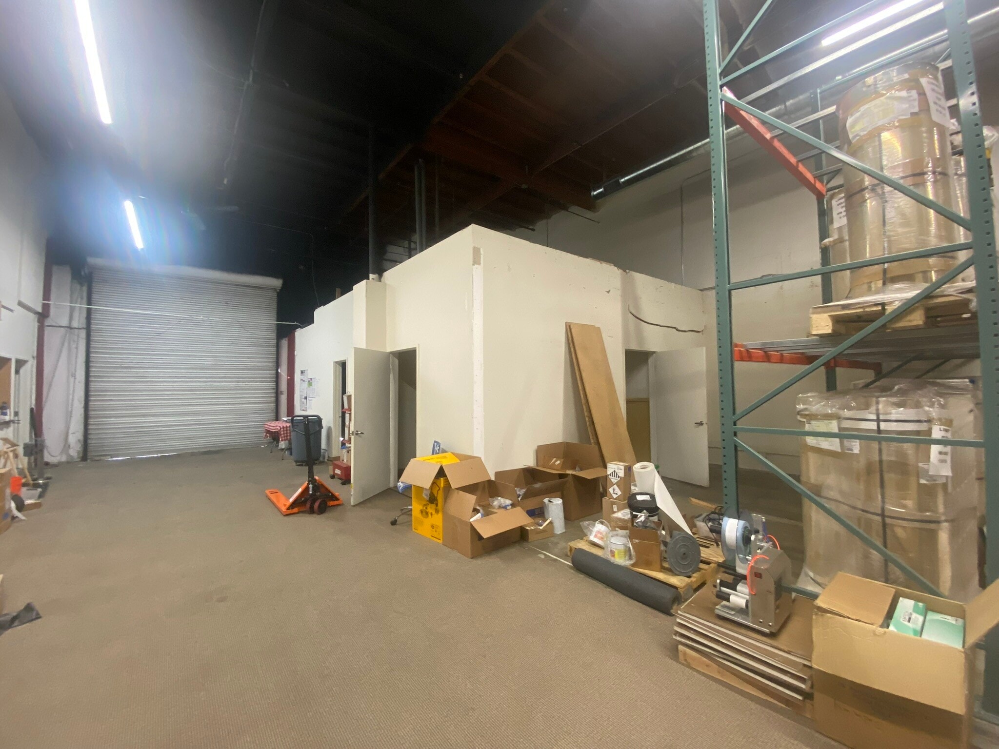 654 Irwin St, San Rafael, CA à louer Photo intérieure– Image 1 sur 3