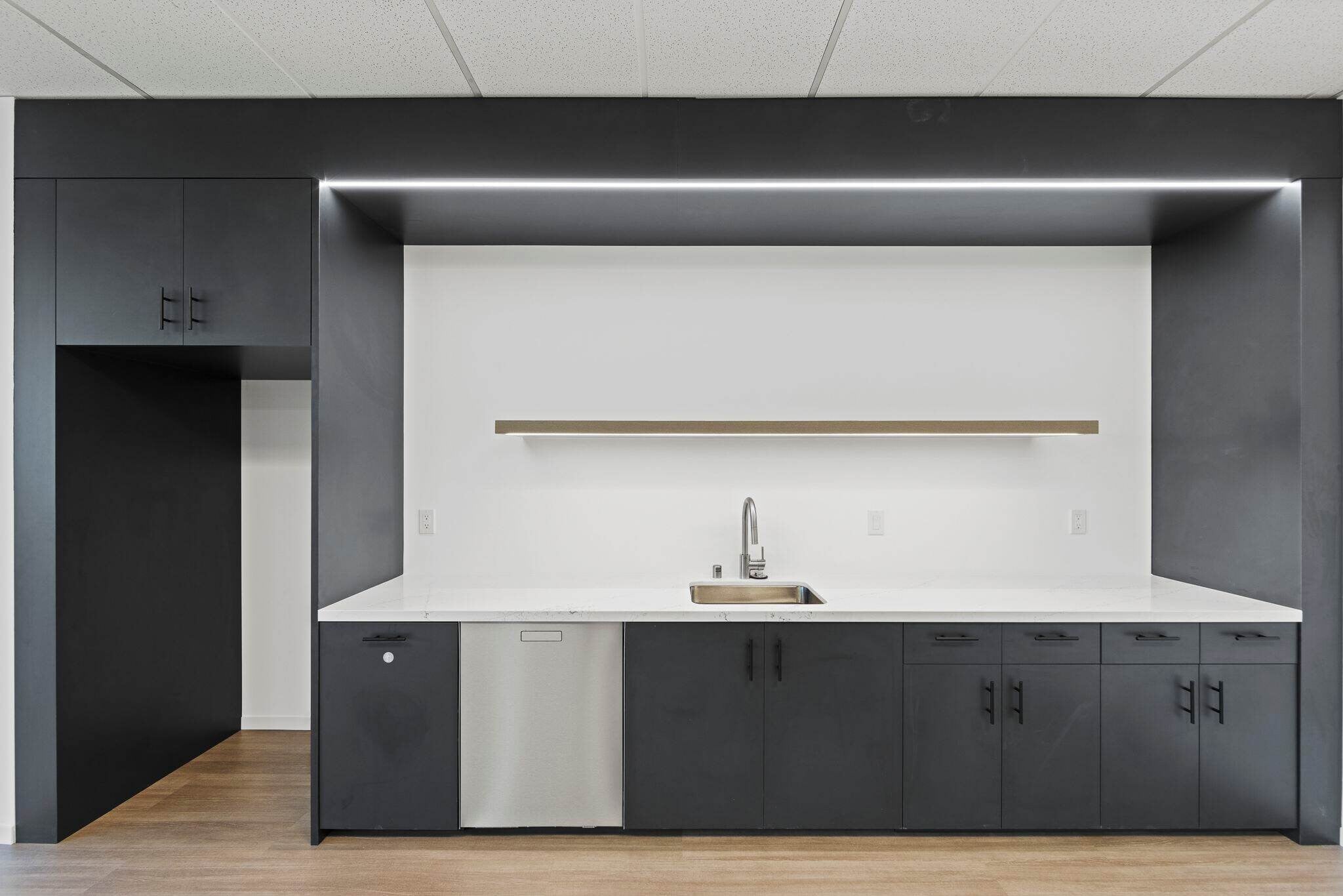 1 Jenner, Irvine, CA à louer Photo intérieure– Image 1 sur 7