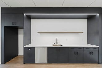 1 Jenner, Irvine, CA à louer Photo intérieure– Image 1 sur 7