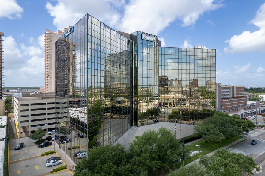 5177 Richmond Ave, Houston, TX à louer - Photo de l’immeuble – Image 2 sur 9