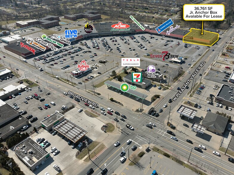 7542 Broadview Rd, Parma, OH à louer - Photo de l’immeuble – Image 2 sur 5