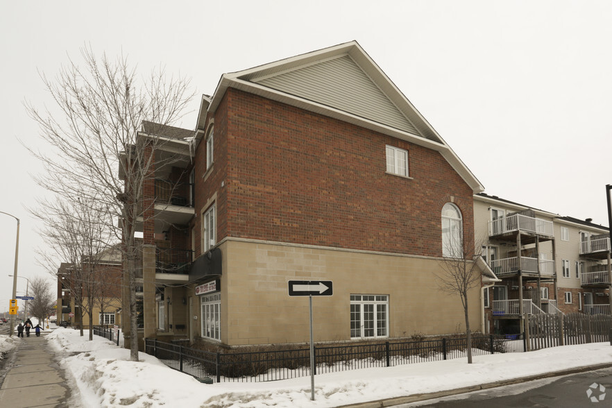 2128-2130 Montreal Rd, Ottawa, ON à louer - Photo de l’immeuble – Image 2 sur 13