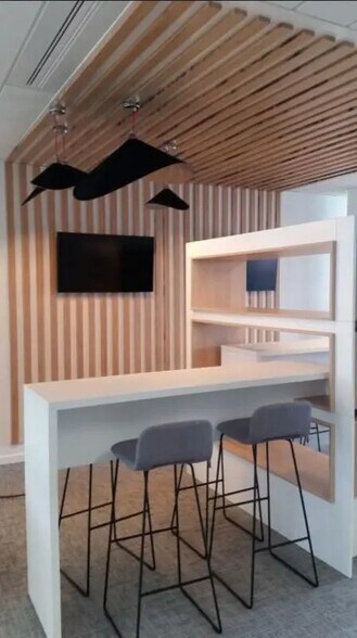 53 Rue Du Port, Nanterre à louer - Photo intérieure – Image 3 sur 10