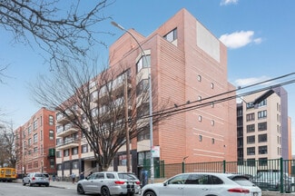 Plus de détails pour 136-46 41st Ave, Flushing, NY - Logement à vendre