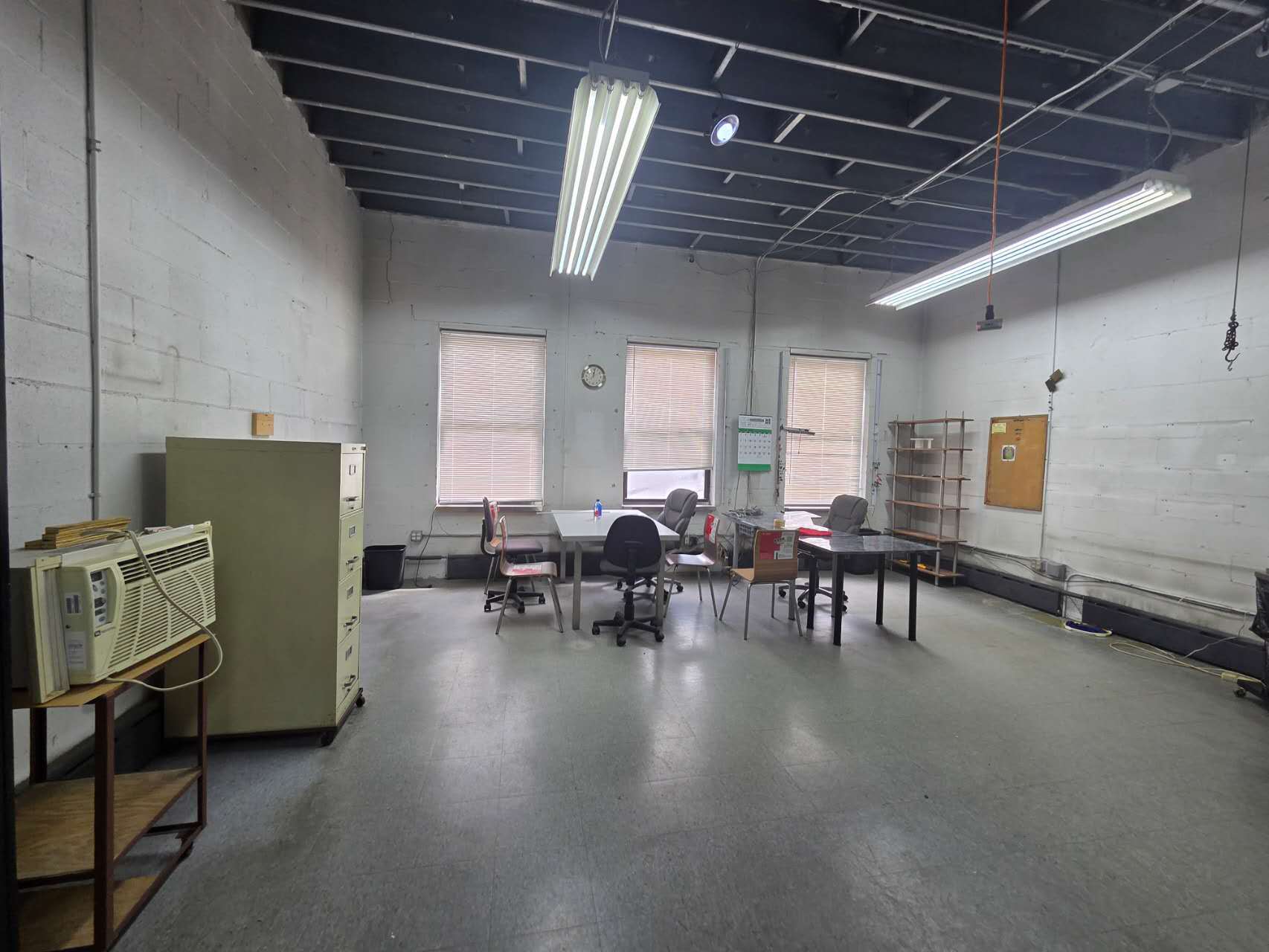 42-40 Crescent Street, Long Island City, NY à louer Photo de l’immeuble– Image 1 sur 3