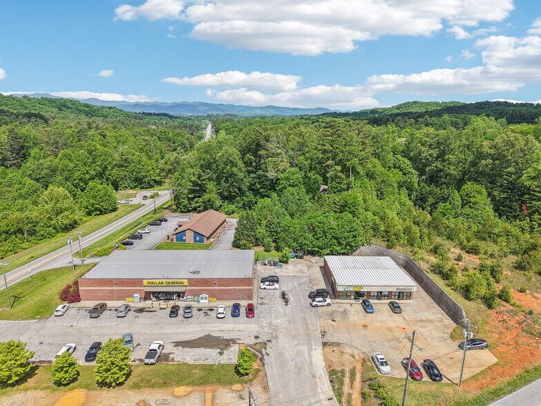 25 Westside Village Rd, Hendersonville, NC à vendre - Aérien – Image 2 sur 16