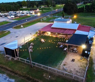 Plus de détails pour 6223 W Roundbunch Rd, Orange, TX - Local commercial à vendre
