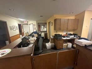 4601 Everhard Rd NW, Canton, OH à vendre Photo de l’immeuble– Image 2 sur 13