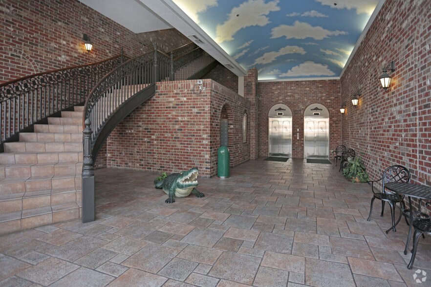 201 SE 2nd Ave, Gainesville, FL à vendre - Hall d’entrée – Image 2 sur 14