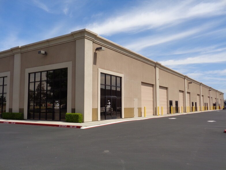 17800-17918 Murphy Pky, Lathrop, CA à louer - Photo principale – Image 1 sur 25