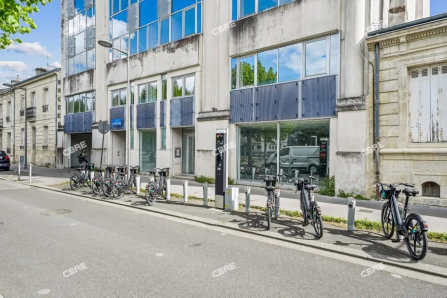 Bureau dans Bordeaux à louer - Photo de l’immeuble – Image 3 sur 16