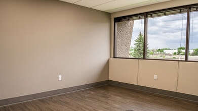 665 Frontage Rd, Longmont, CO à louer Photo intérieure– Image 2 sur 10