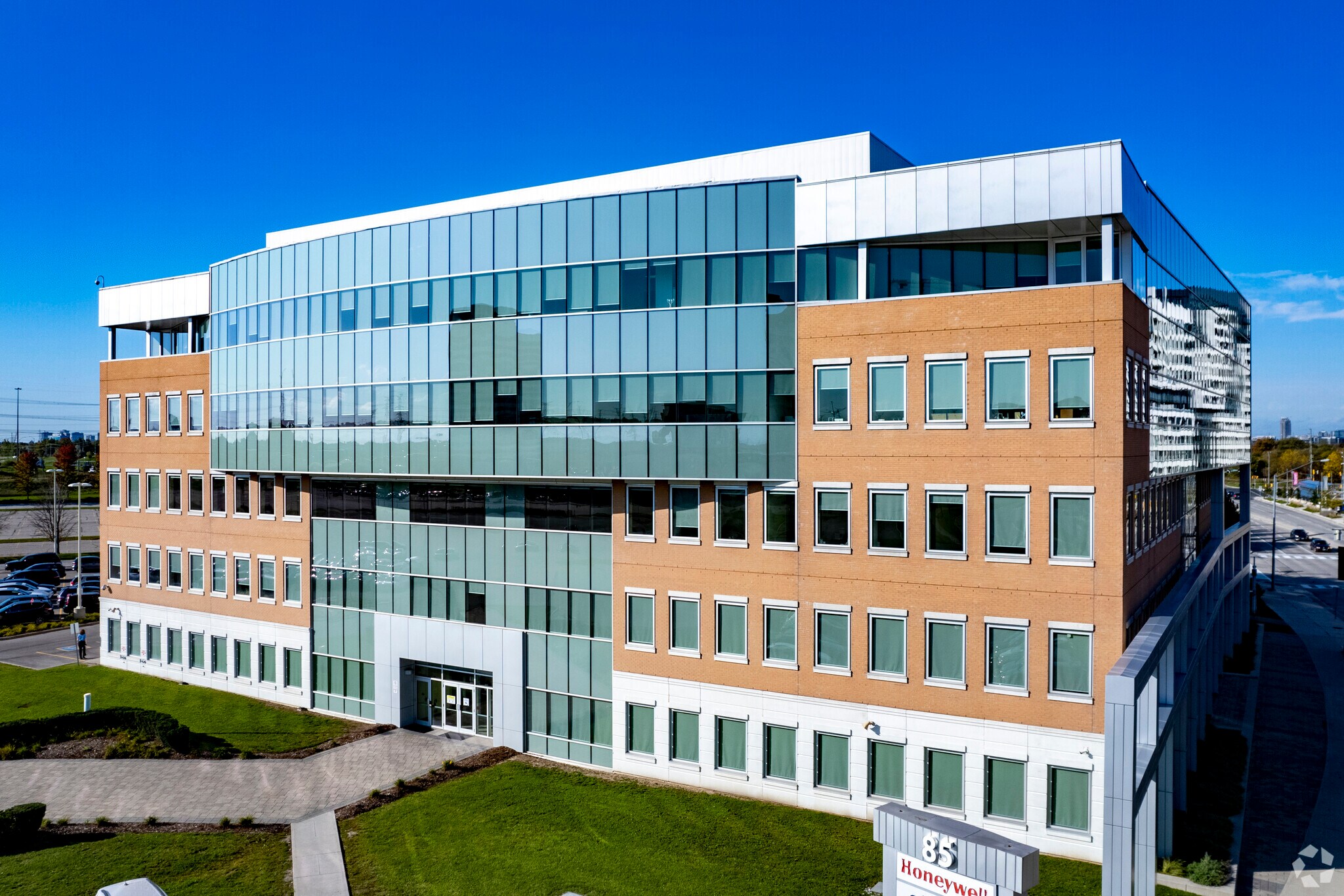 85 Enterprise Blvd, Markham, ON à louer Photo de l’immeuble– Image 1 sur 8