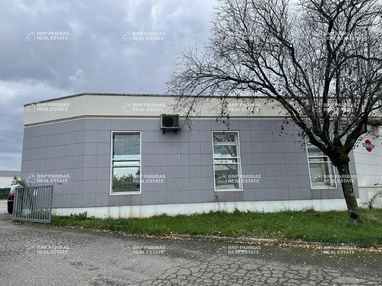 Local d’activités dans Orvault à louer - Photo de l’immeuble – Image 3 sur 7