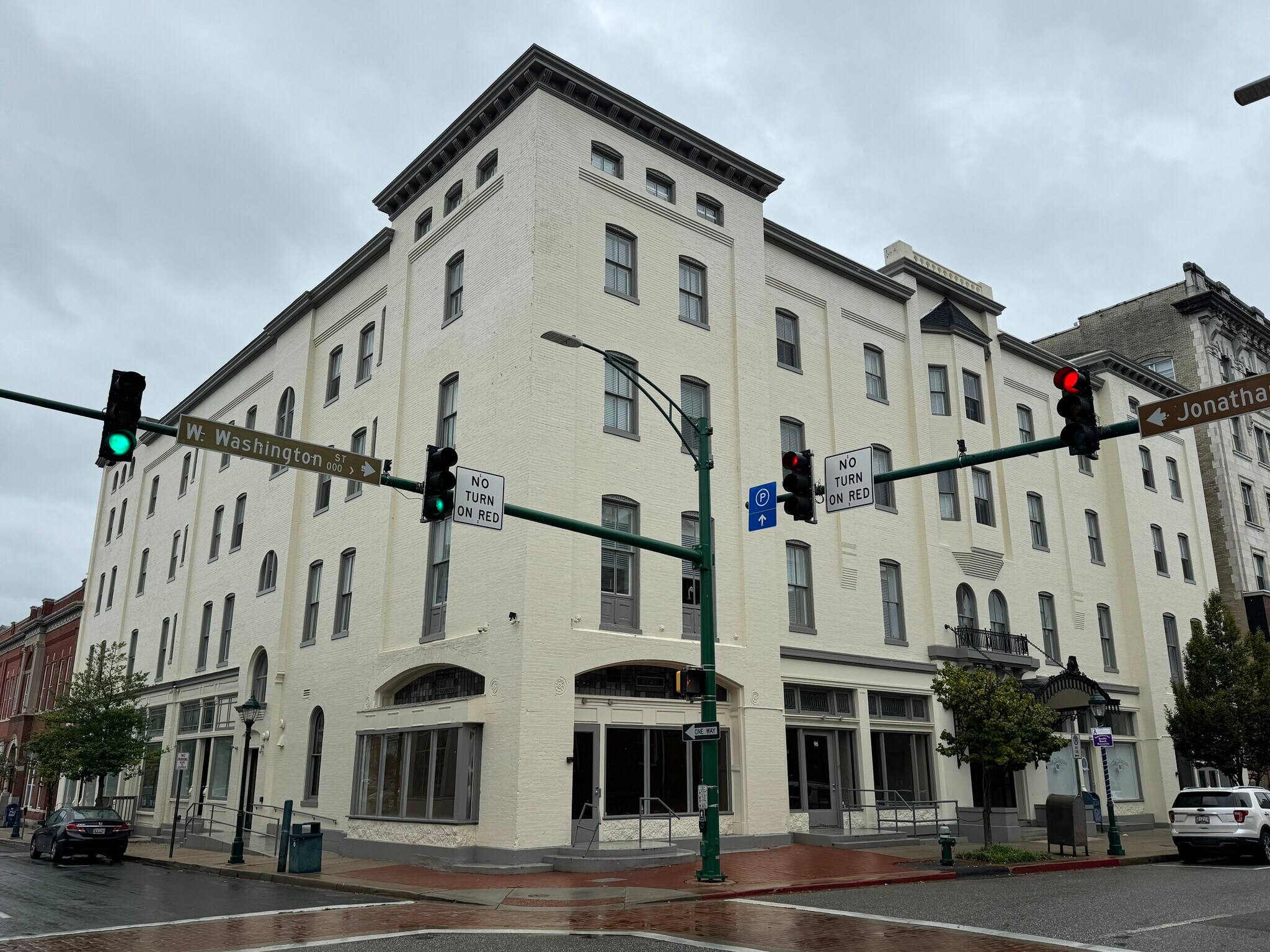90-98 W Washington St, Hagerstown, MD à louer Photo principale– Image 1 sur 10