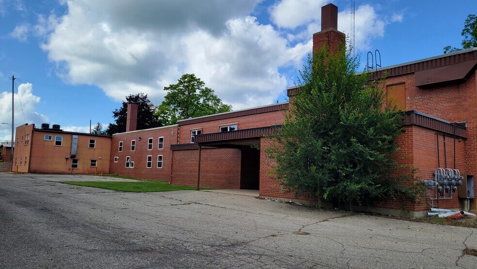 427 N Steer St, Addison, MI à vendre - Photo de l’immeuble – Image 2 sur 19