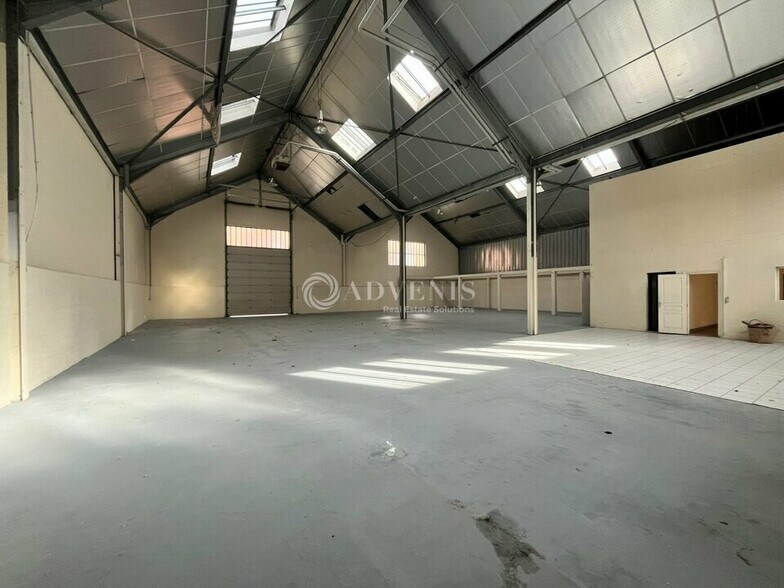 12 Avenue Des Forgerons, Aubervilliers à louer - Photo de l’immeuble – Image 3 sur 5