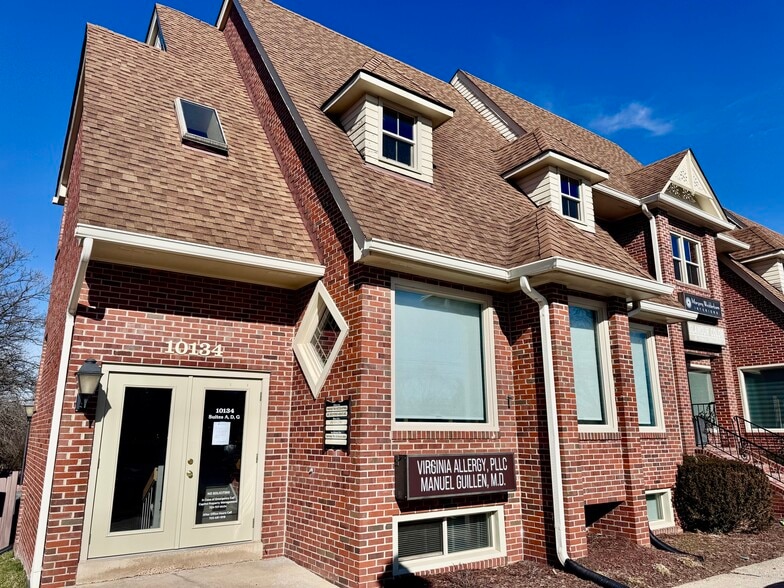 10134 Colvin Run Rd, Great Falls, VA à louer - Photo de l’immeuble – Image 1 sur 18