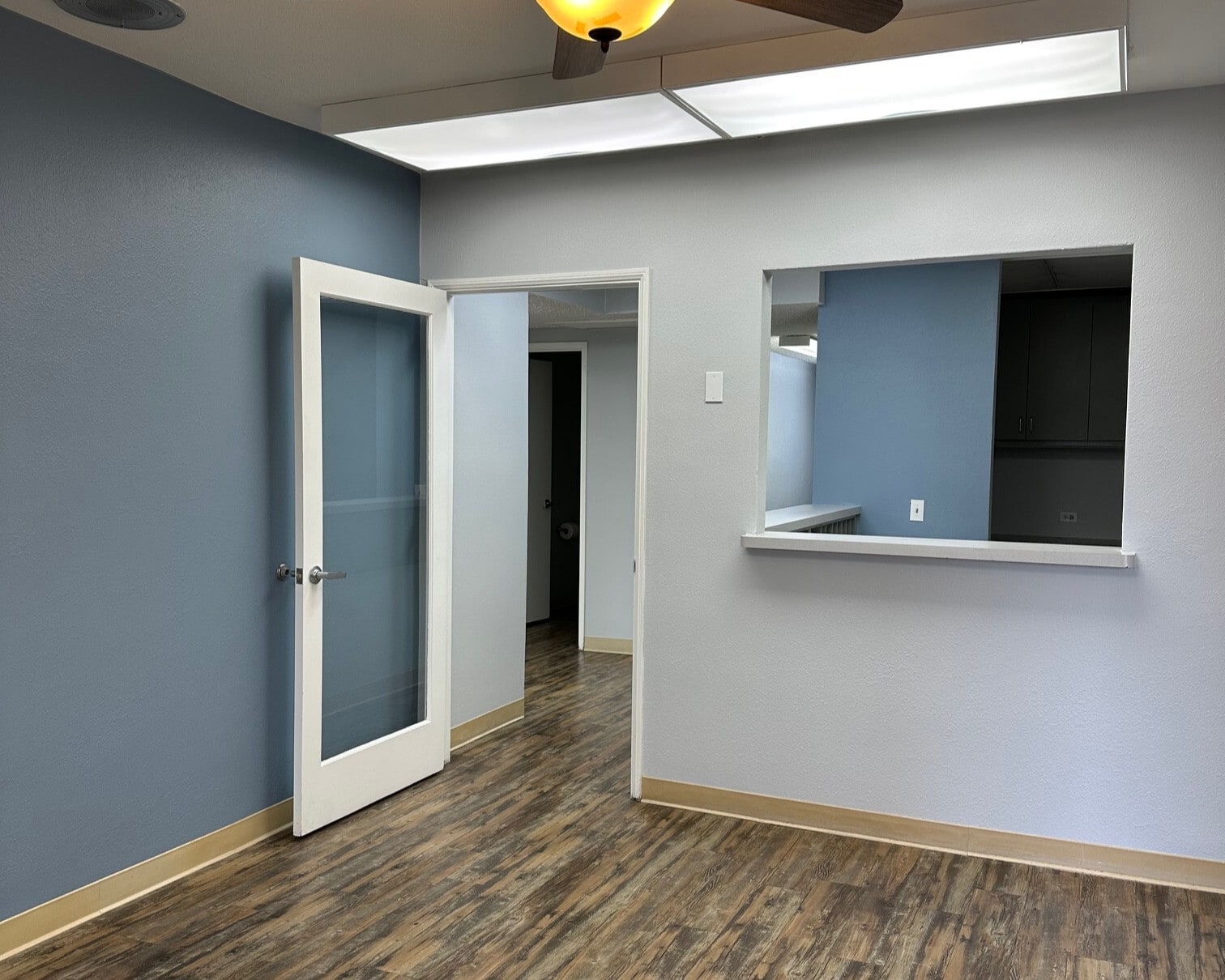 9092 Talbert Ave, Fountain Valley, CA à louer Photo intérieure– Image 1 sur 7