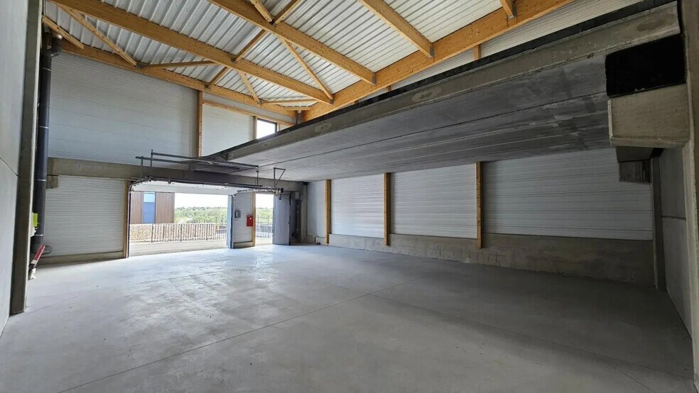 Local d'activités dans Grabels à vendre - Photo de l’immeuble – Image 2 sur 3