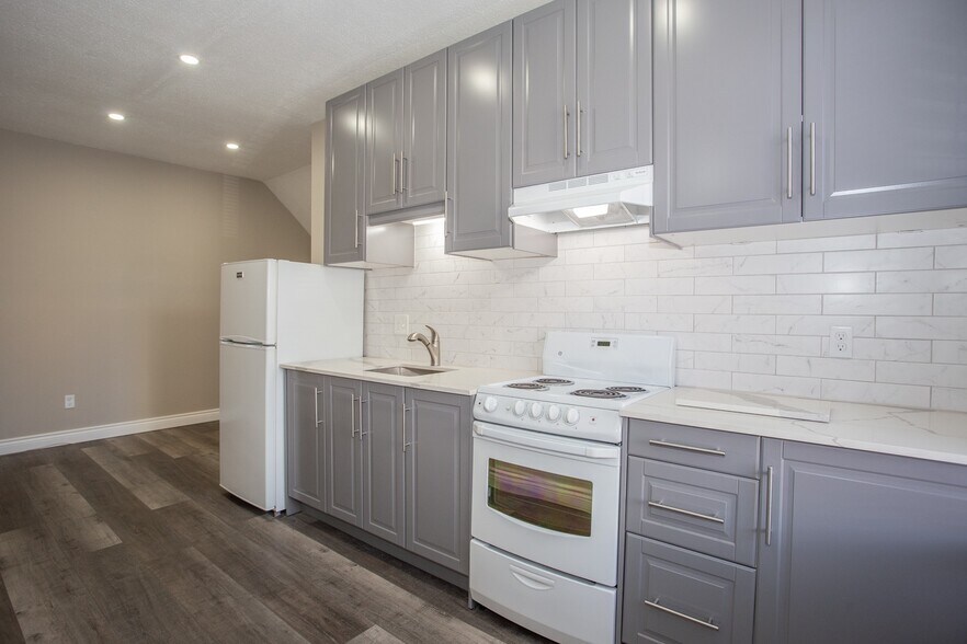 51 Augusta St, Hamilton, ON à vendre - Photo intérieure – Image 3 sur 11