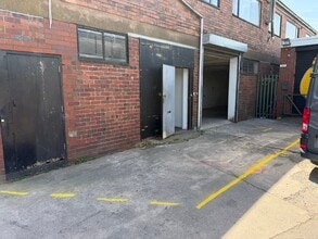 Sapcote Trading Centre Powke Lane, Cradley Heath à louer Photo de l’immeuble– Image 2 sur 20
