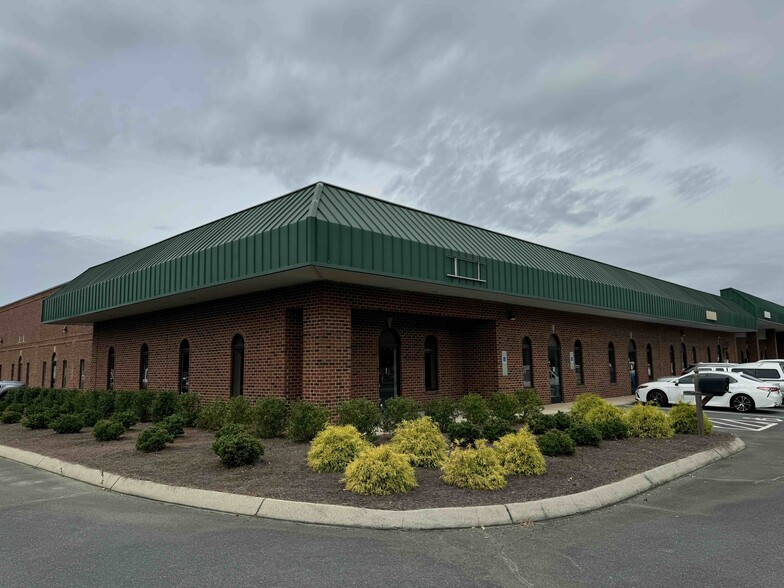 140-164 Corporate Blvd, Indian Trail, NC à louer - Photo de l’immeuble – Image 1 sur 13