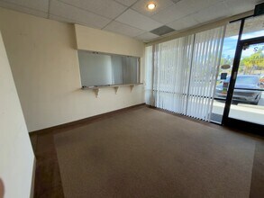 7125 El Cajon Blvd, San Diego, CA à vendre Photo intérieure– Image 2 sur 3
