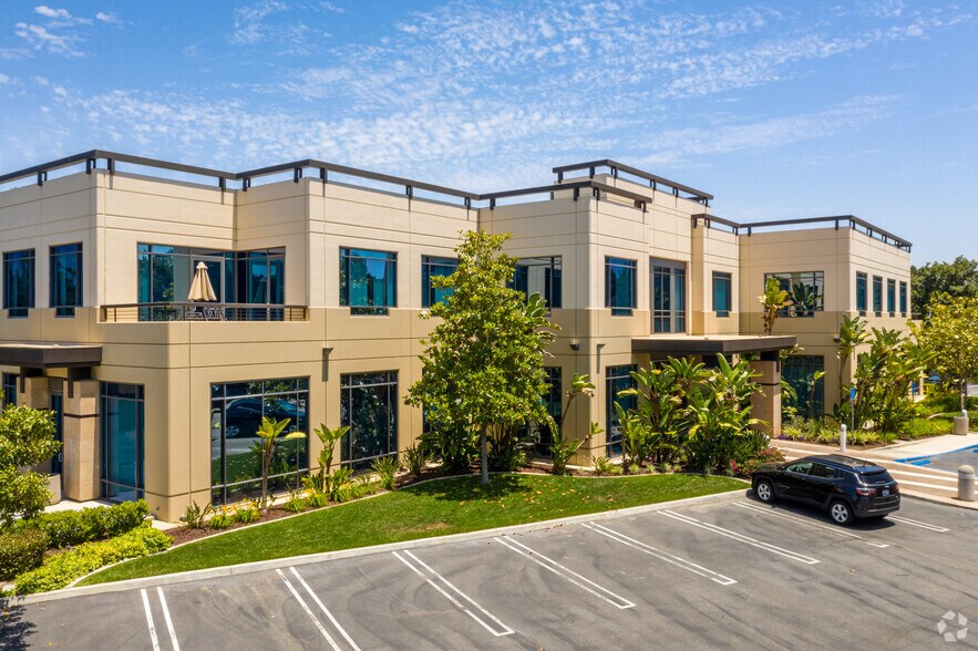 1 Post Dr, Irvine, CA à louer - Photo de l’immeuble – Image 1 sur 8
