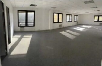 33 Avenue Du Docteur Georges Lévy, Vénissieux à louer Photo intérieure– Image 2 sur 10