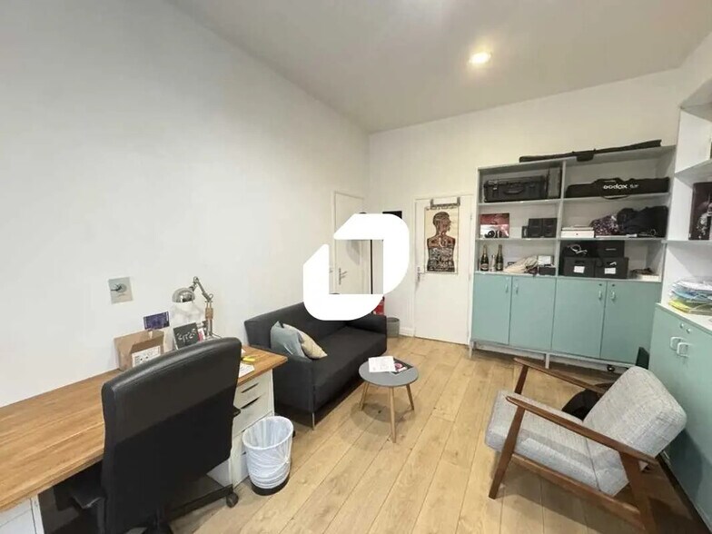 Bureau dans Paris à louer - Photo de l’immeuble – Image 2 sur 9