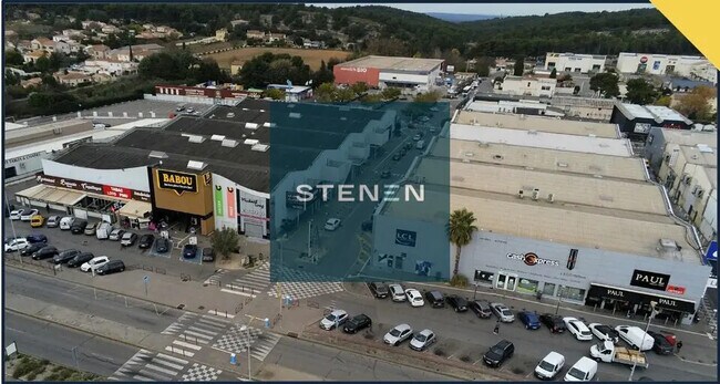 Plus de détails pour Local commercial à louer