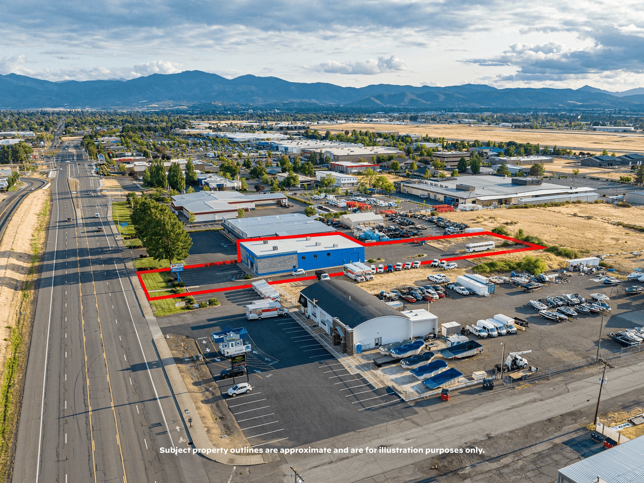 3755 Crater Lake Hwy, Medford, OR à vendre Photo intérieure– Image 1 sur 84
