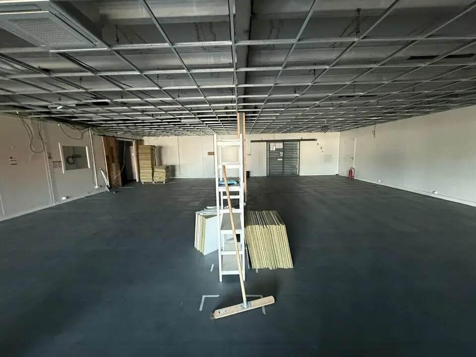 Local commercial dans Vedène à louer Photo intérieure– Image 1 sur 6