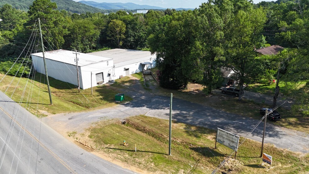 360 Carbondale Rd SW, Dalton, GA à louer - Photo de l’immeuble – Image 3 sur 25