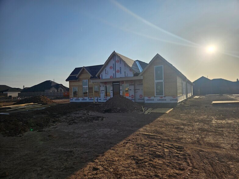 10921 Wayne Ave, Lubbock, TX à louer - Photo de l’immeuble – Image 1 sur 5