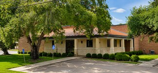 Plus de détails pour 2501 N Navarro St, Victoria, TX - Bureau à vendre