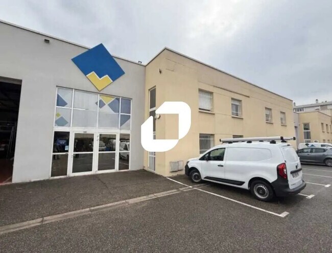 Plus de détails pour Bureau, Local d'activités à louer