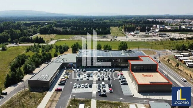 Plus de détails pour Local commercial à louer