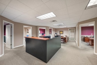 5300 Bardstown Rd, Louisville, KY à louer Photo intérieure– Image 1 sur 9