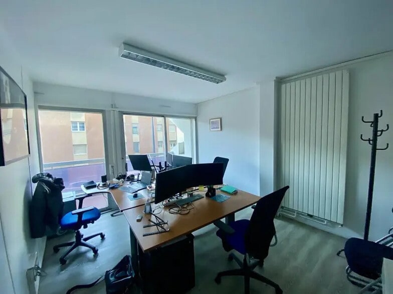 Bureau dans Marseille à vendre - Photo intérieure – Image 2 sur 9