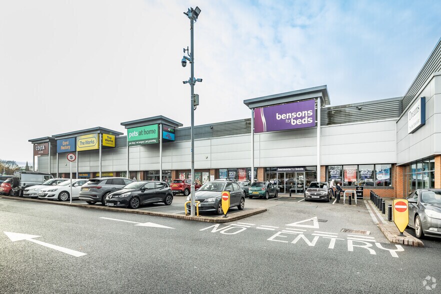 New Chester Rd, Wirral à louer - Photo de l’immeuble – Image 3 sur 8