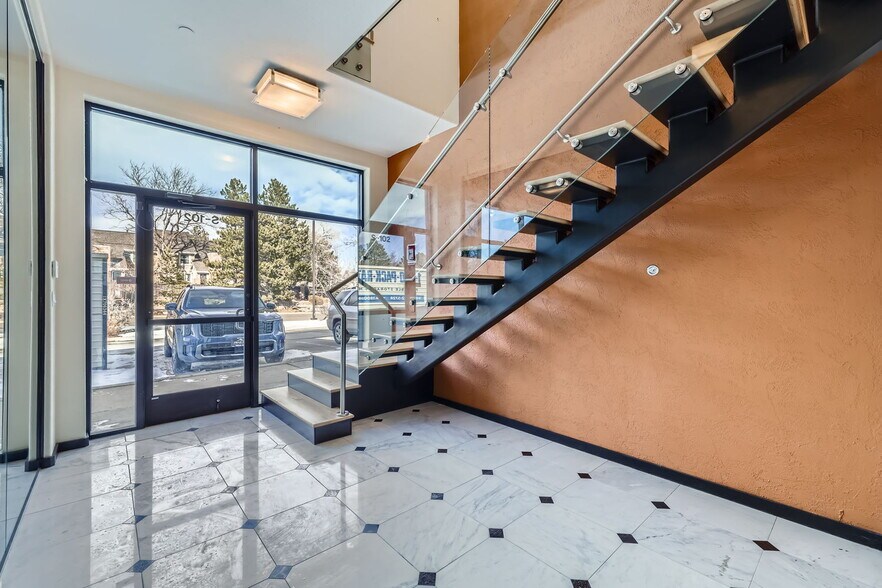 11616 Shaffer Pl, Littleton, CO à vendre - Hall d’entrée – Image 2 sur 18
