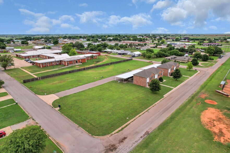 1501 Wade St, Sayre, OK à vendre - Photo de l’immeuble – Image 2 sur 28