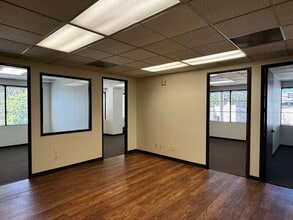 15060 Ventura Blvd, Sherman Oaks, CA à louer Photo intérieure– Image 1 sur 4