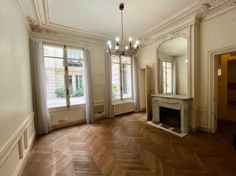 30 Rue Boissière, Paris à louer - Photo de l’immeuble – Image 3 sur 8